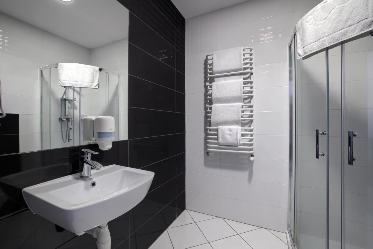 Nova Stodola Hotel Klomnice ภายนอก รูปภาพ