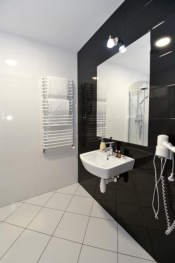 Nova Stodola Hotel Klomnice ภายนอก รูปภาพ