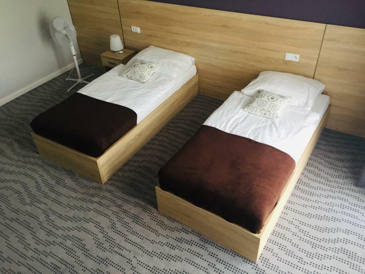 Nova Stodola Hotel Klomnice ภายนอก รูปภาพ