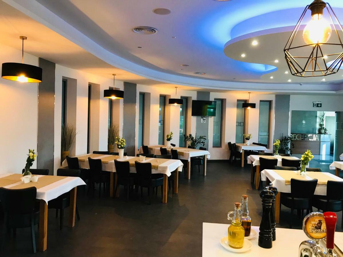 Nova Stodola Hotel Klomnice ภายนอก รูปภาพ